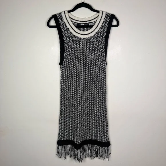 English Factory Black White Chunky Knit Sleeveless Fringe Hem Dress - Picture 2 of 5
